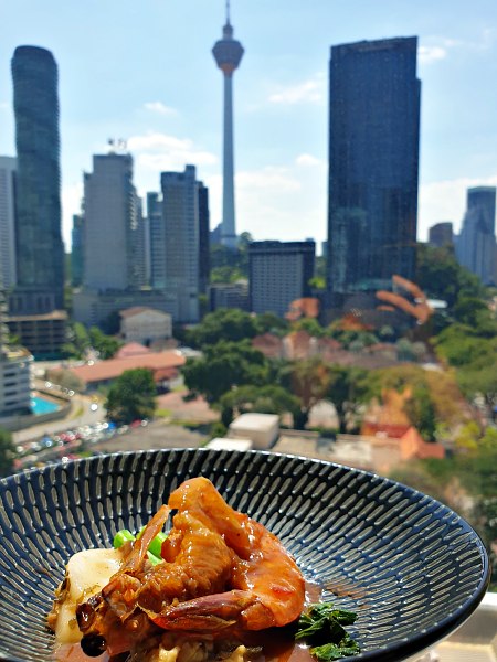 W Kuala Lumpur redefines Chinese favourites with contemporary twist for CNY 22 - Sabah Prawn